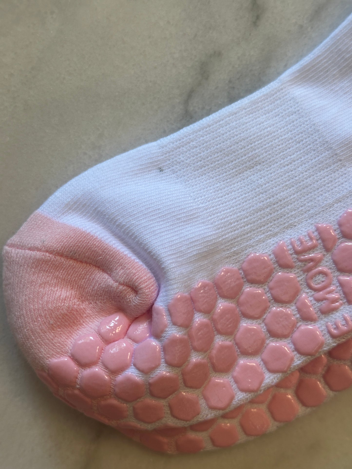 FLAWED BUT FUNCTIONAL - GRIP SOCKS