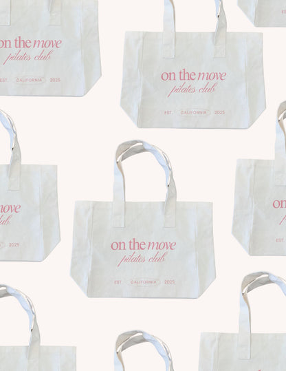 ON THE MOVE CLUB TOTE BAG