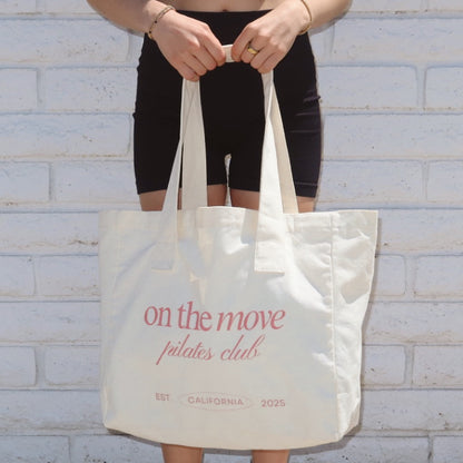 ON THE MOVE CLUB TOTE BAG